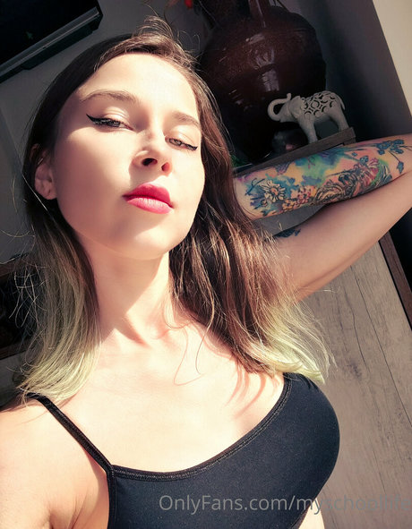 myschoollife model best photo