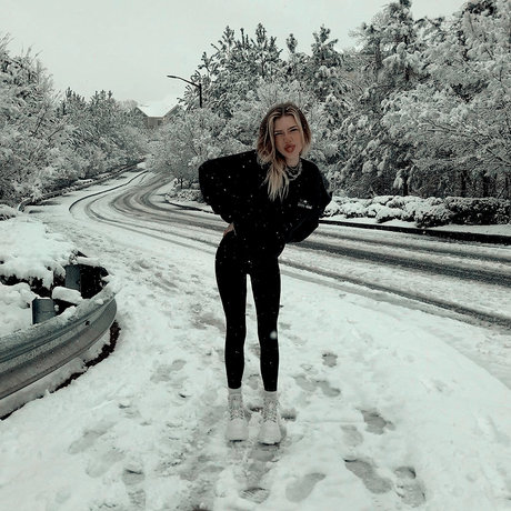 Ohkailno model art photo