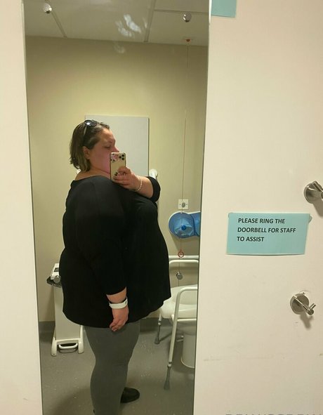 ivannabbw pretty pornstar photo