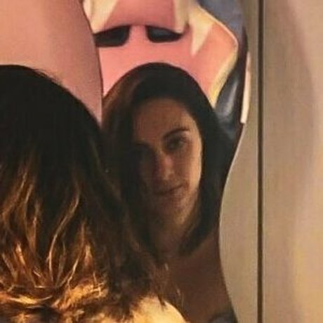 chiguz naked pornstar picture