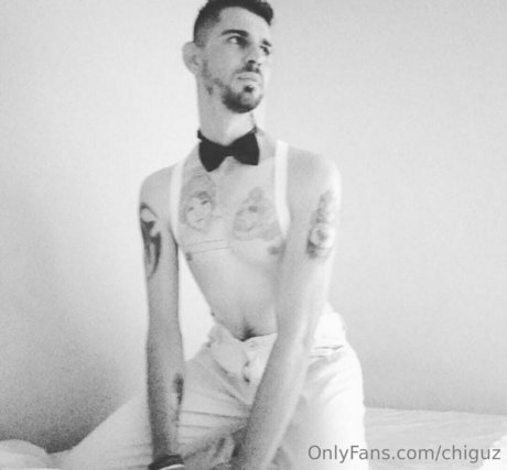 chiguz model erotic galleries