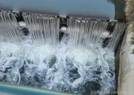 kittylee erotic model pics