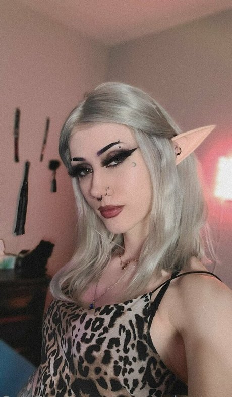 sabrinadraconiafree perfect model image