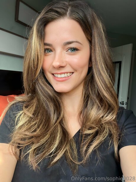 sophie0028 naked pornstar picture