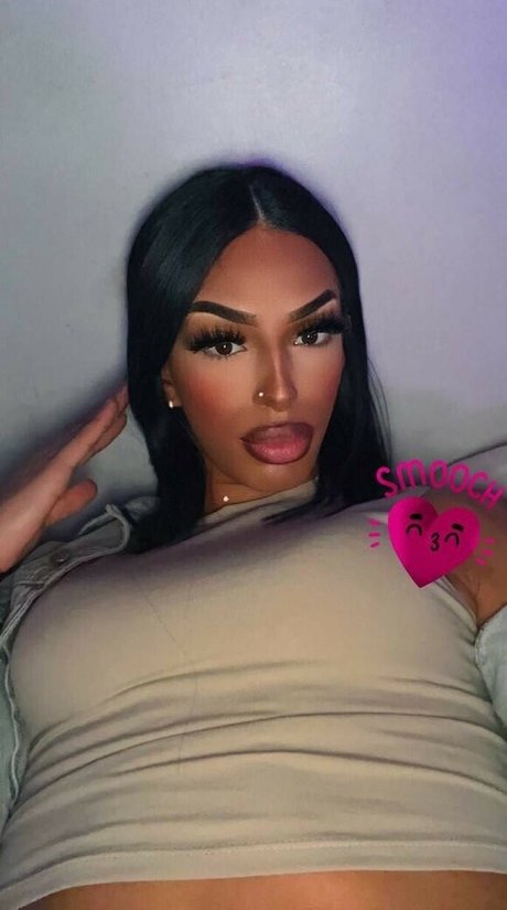 suceuzpulpeuz hot actress image