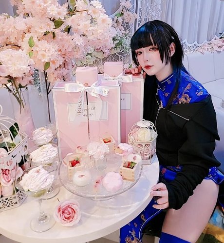 Tsuruko The Alien pornstar beautiful photos