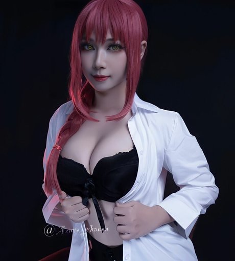 Azure Chan model exclusive pics