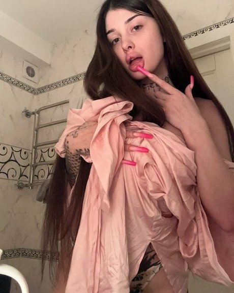 marytish pretty pornstar img