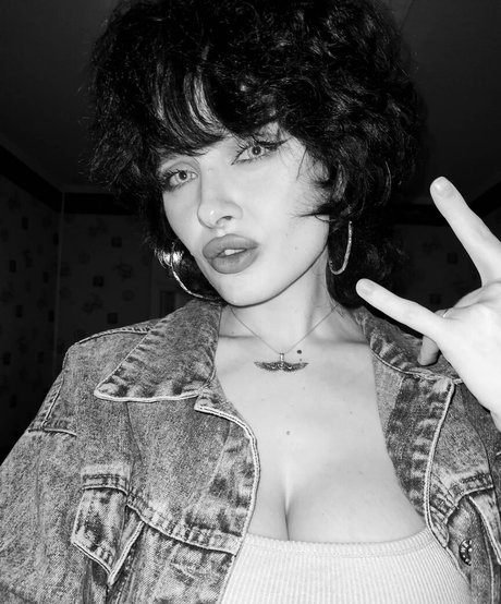 Taliyamilano perfect star galleries