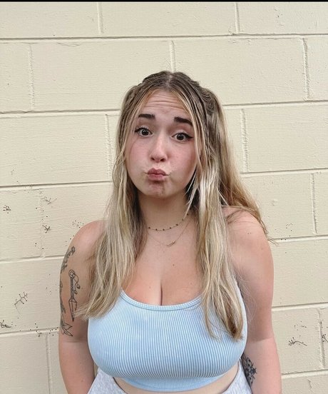 small cock onlyfans top image