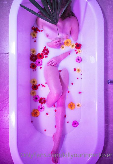 killyourinnerloser porn actress photo