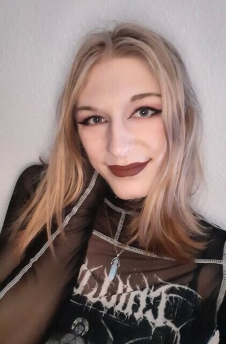 Lenathelicious hot model photo