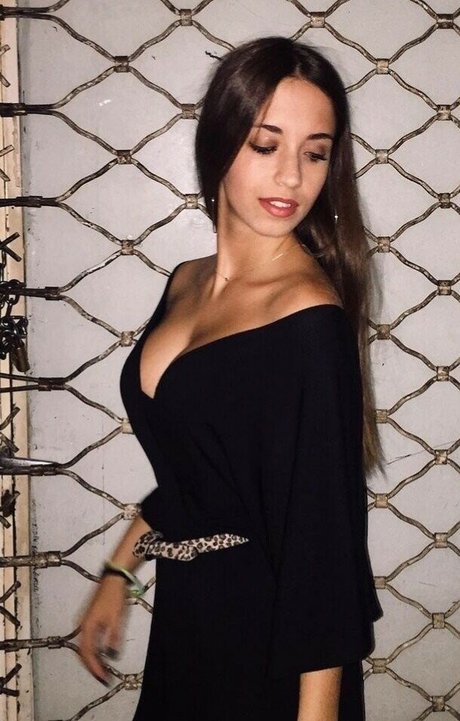 Demi Aggelopoulou naked actress gallery