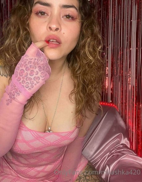 milashka420 star sexy image