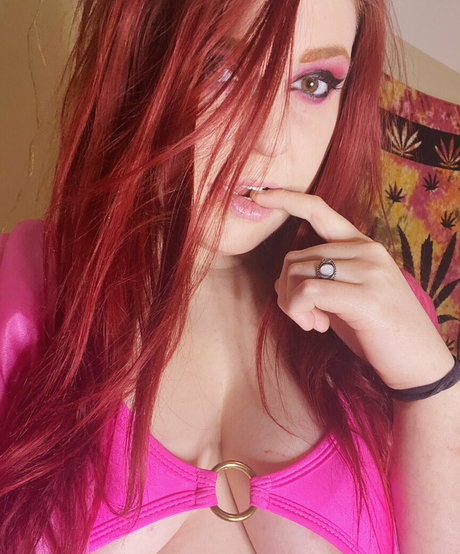 keiraluvv pornstar free photos