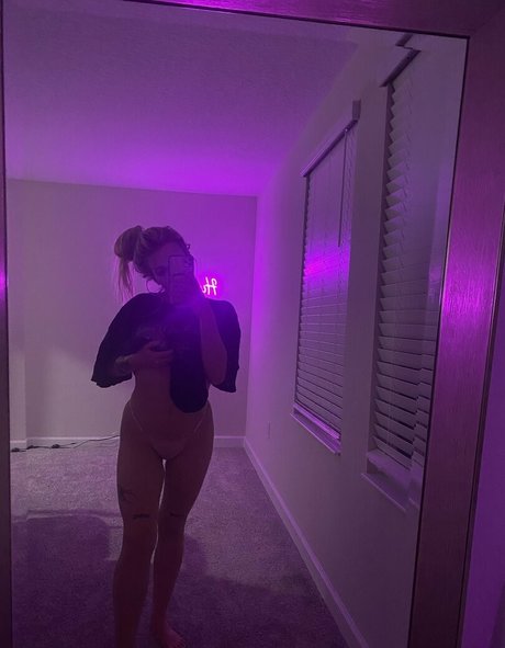 daniiof pornstar sexy image