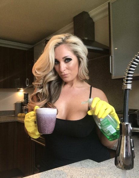 kellie obrian hot star gallery