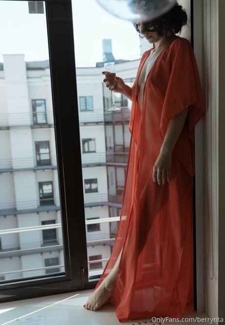 berryrita nude actress photo