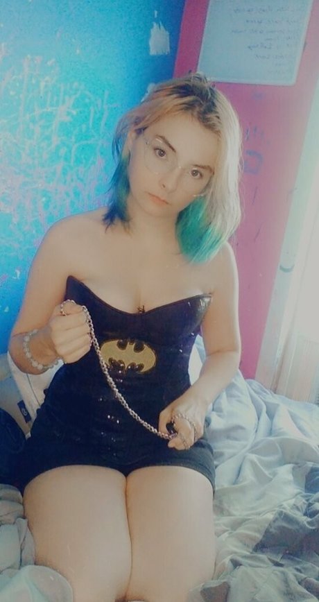 pretty pink phoenyx free model perfect pictures