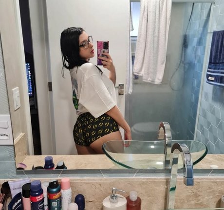 leni sla pornstar sexy photo