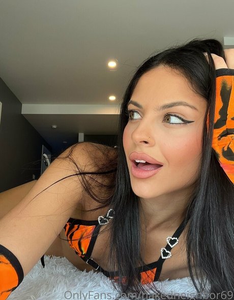 kendrathomas18 best model picture