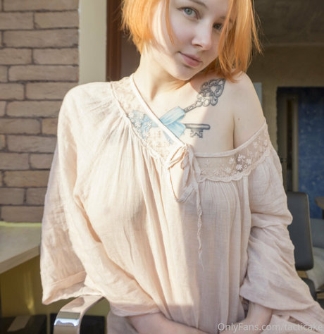 tacticake pretty model pics