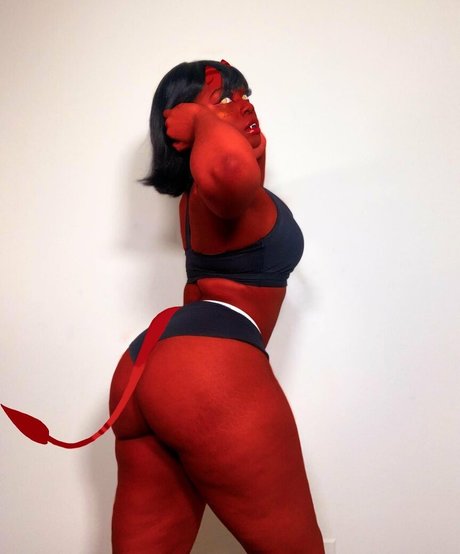 Maibunnii model nudes gallery