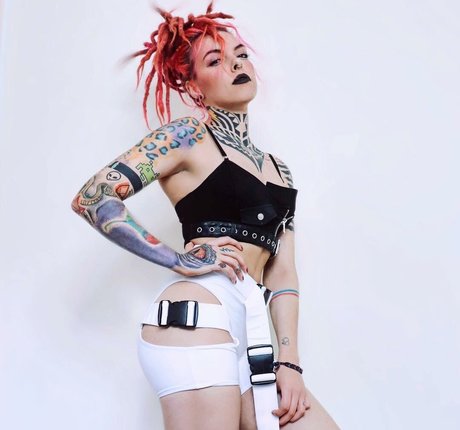 Torierobot pornstar hd gallery