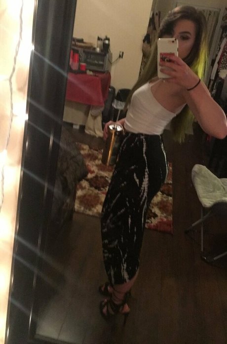 Ghoulrunnings nude star pictures