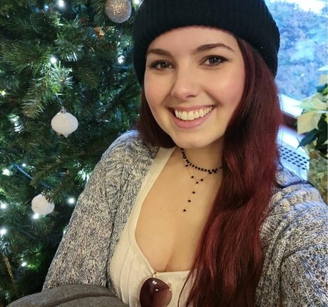 KatyRose9 hot model pic