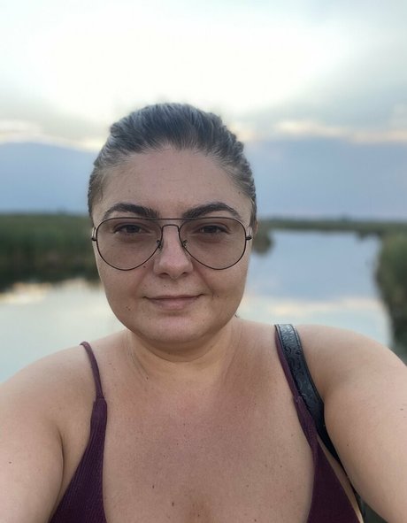 toxicannabella naked star images