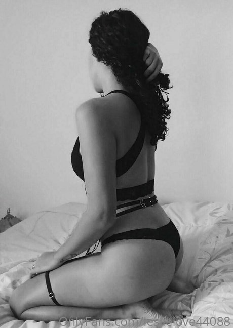 leslielove44088 free star img