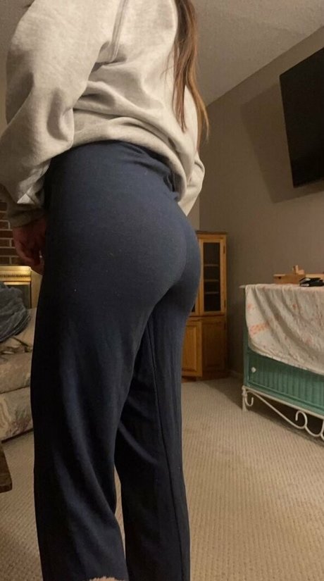 peeness y star nude images