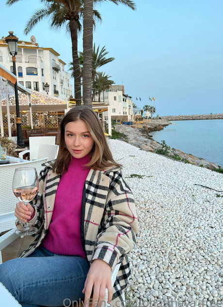 phatthaya free actress picture