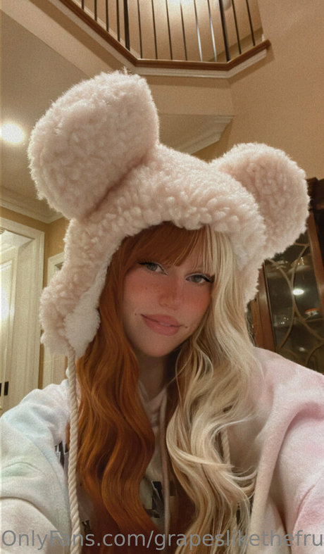 grapeslikethefruit star erotic galleries