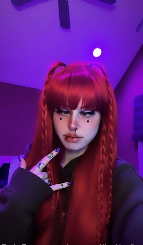 grapeslikethefruit pornographic model gallery