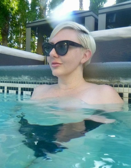 madam genevieve star sexy gallery