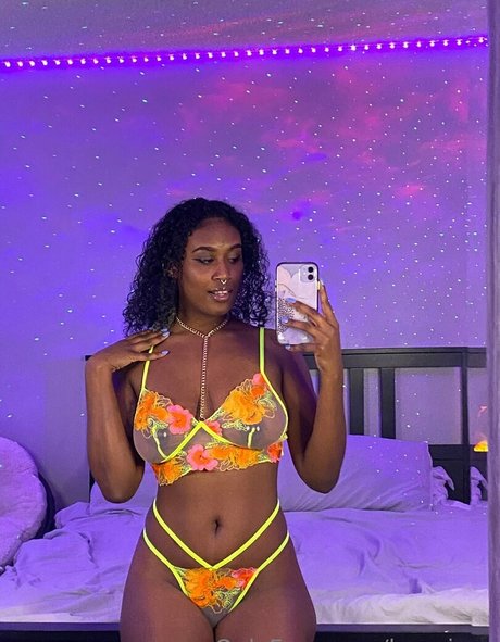 luna ioxo naked star archive