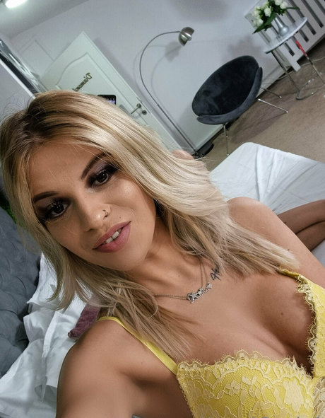 hannahbrooks1 best actress img