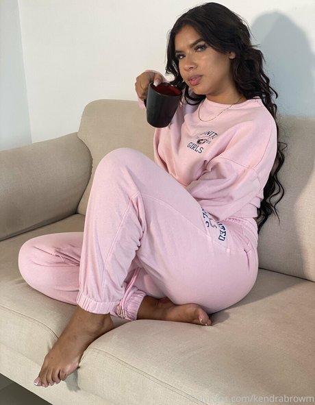 kendrabrowm top star photos