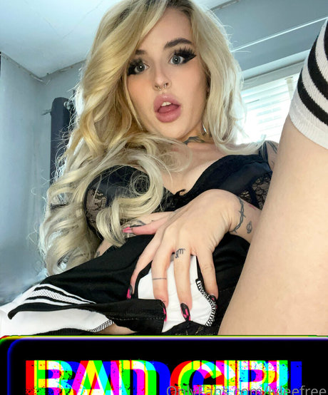 lyleefree nudes star img