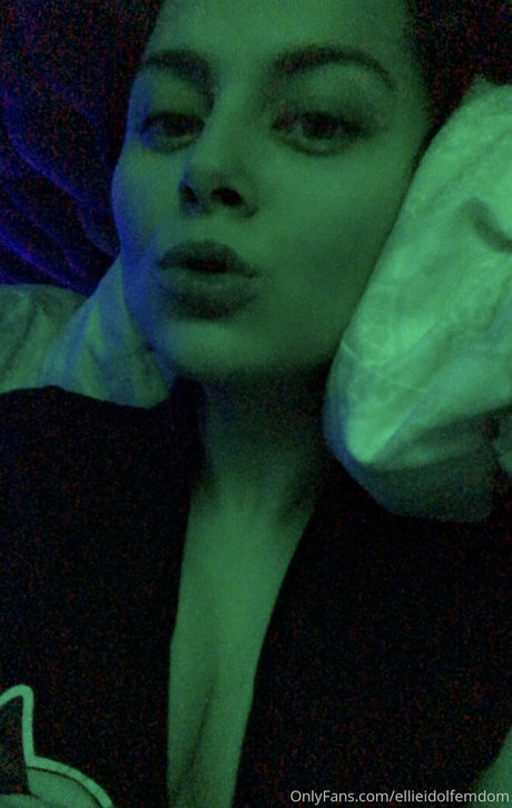 ellieidolfemdom star nice pictures