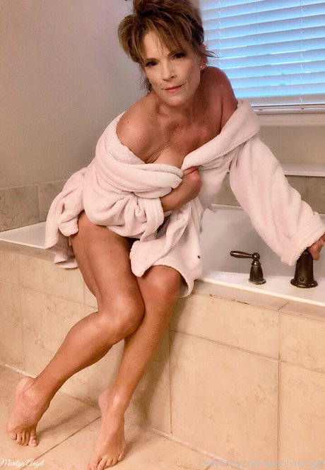 marilynangel naked model img
