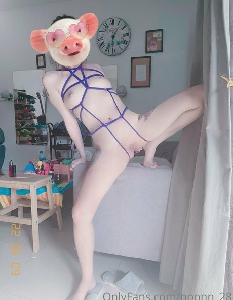 noonn 28 pornstar best pic