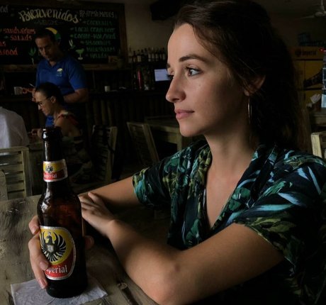 Sarah Lavender ASMR star porn photo