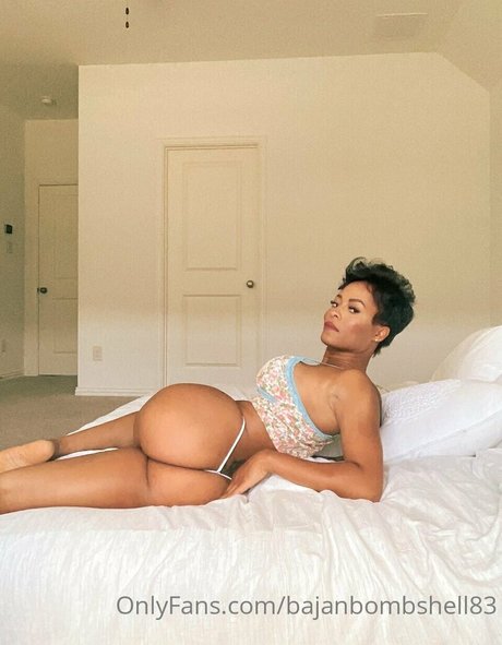 Kristal Marshall model porn pic