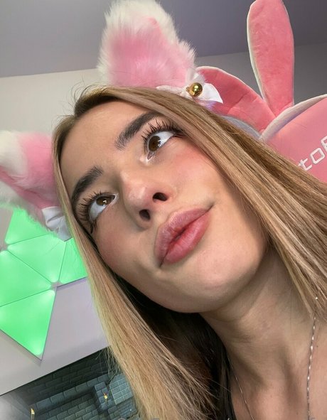 Serenewaifu best model gallery