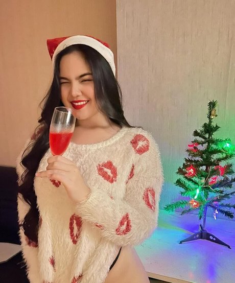 Pwichyzbae pornstar naked pic