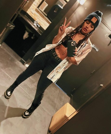 Myverse pornstar sexy gallery