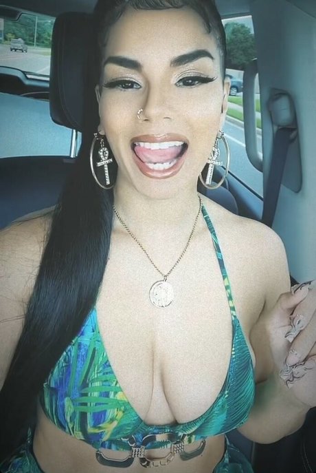 Myverse pornstar hot photos